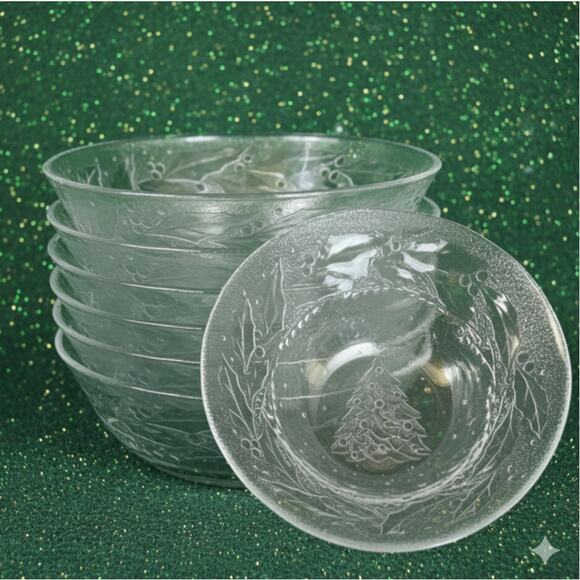 Set of 7 Vintage Arcoroc Holly Tree Tannenbaum Embossed Glass Christmas Bowls - Picture 1 of 12